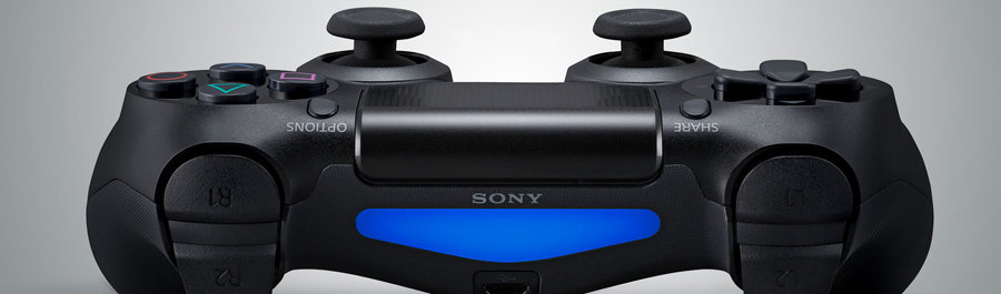 Il nuovo controller PS4 con tanto di lightbar